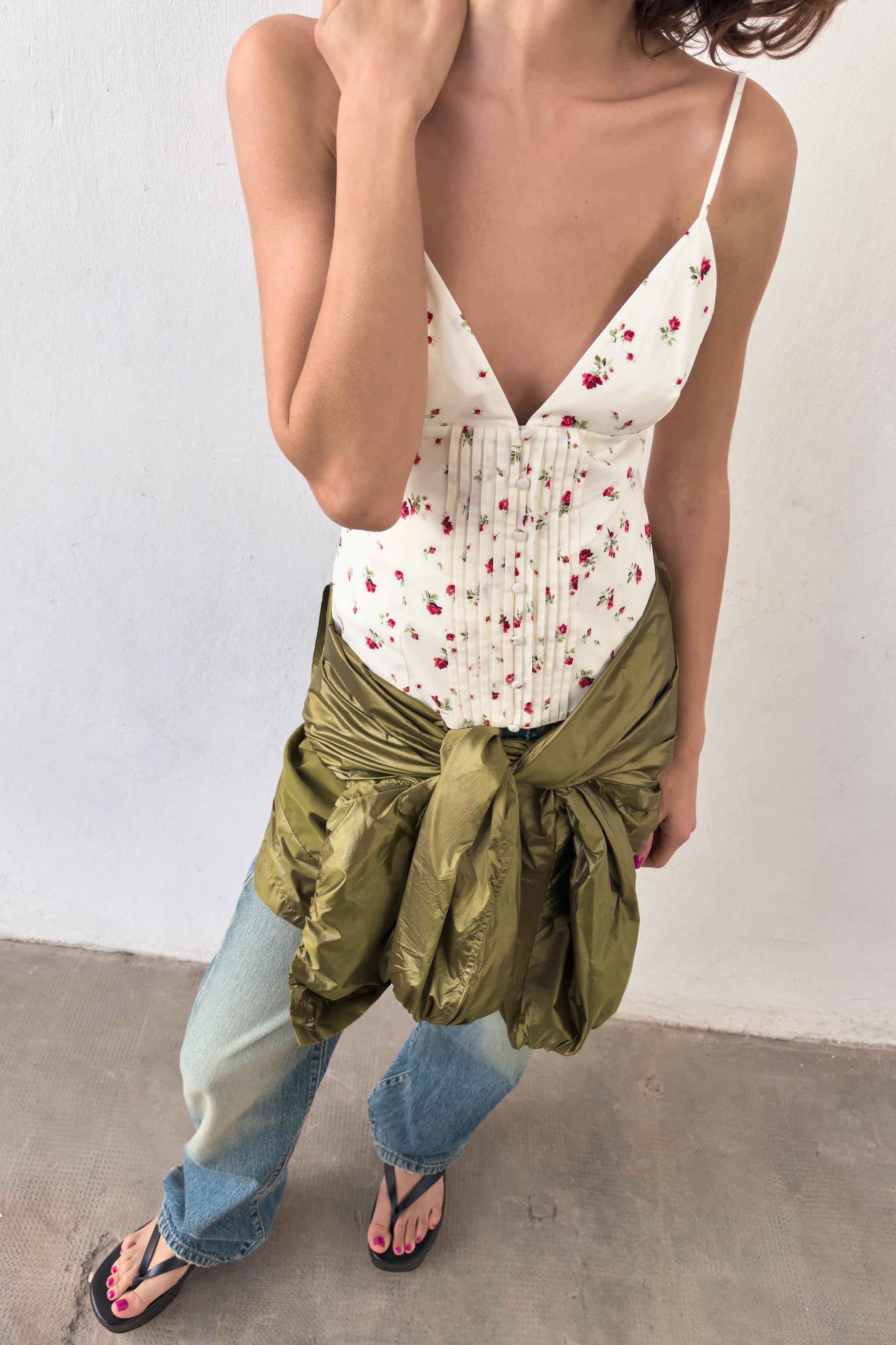 PLEATED STRAP TOP